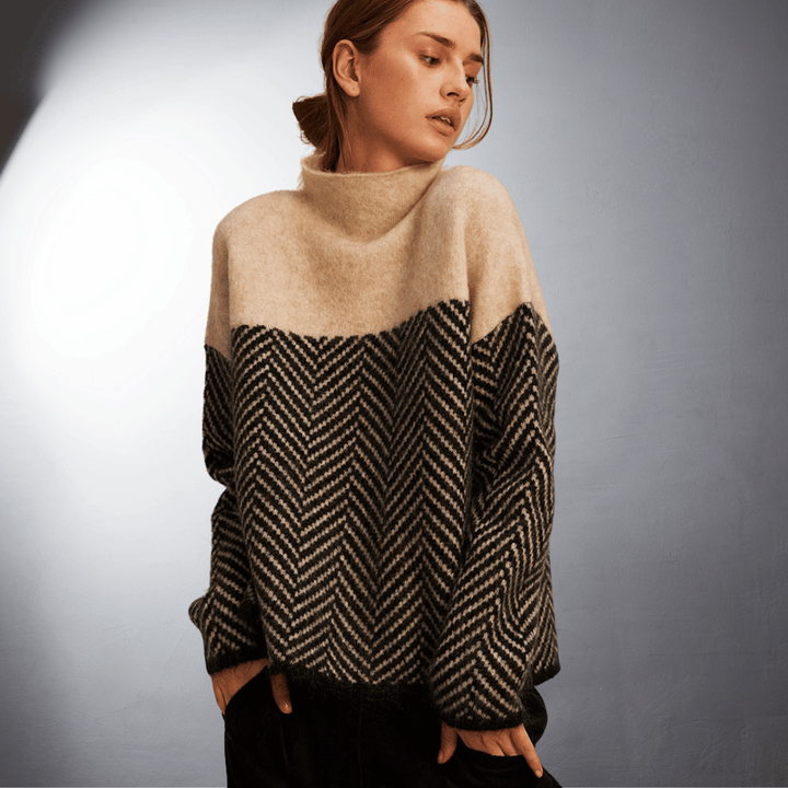 Suzy | Sustainable cotton turtleneck sweater