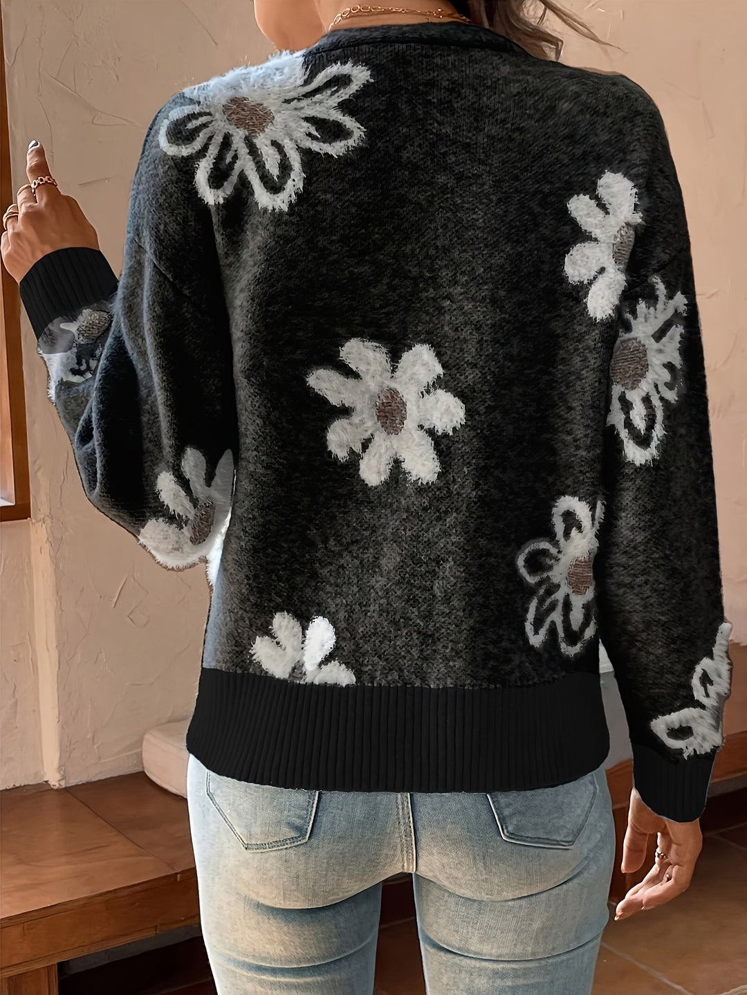 Mathilde | Knit Cardigan with Floral Pattern