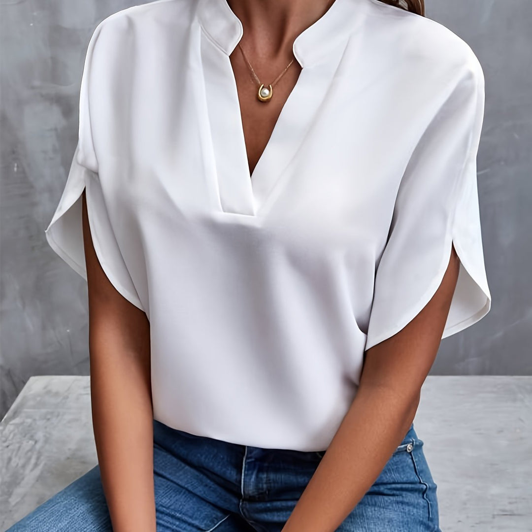 Carola | Light and Elegant Blouse