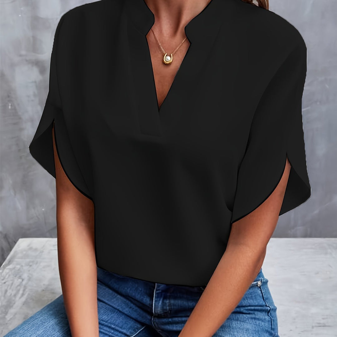 Carola | Light and Elegant Blouse